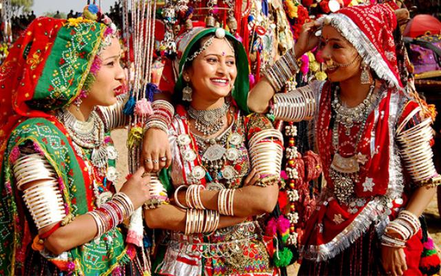 Camel festival tour